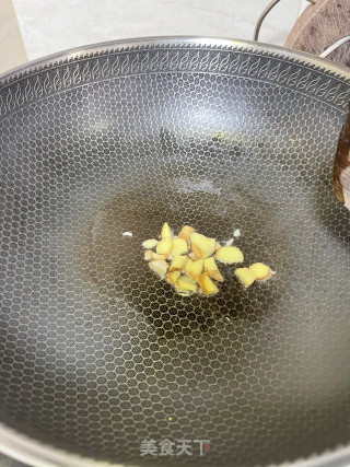 蚝干炒辣椒的做法步骤：5