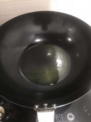 清炒包心菜的做法步骤：1