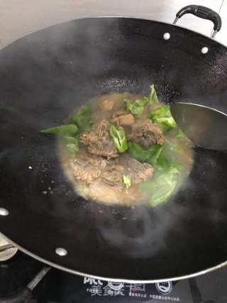 红烧肉骨头的做法步骤：5