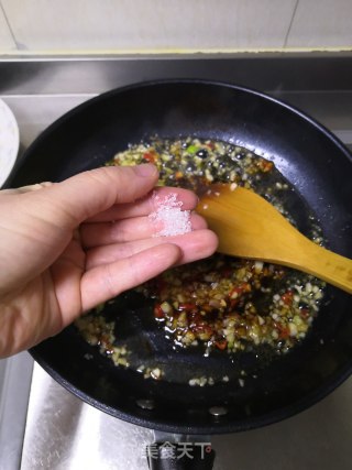 蒜蓉粉丝蒸娃娃菜的做法步骤：8