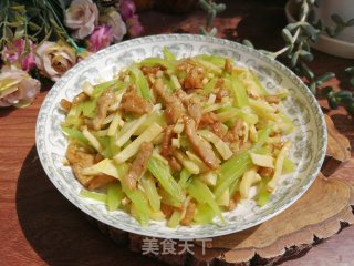 双笋炒肉丝的做法步骤：6