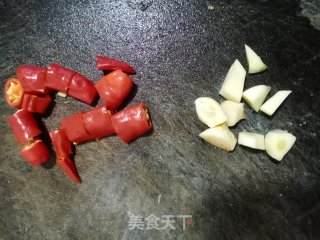 瘦肉炒河南豆的做法步骤：3