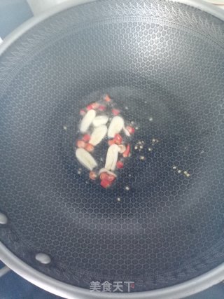 瘦肉炒河南豆的做法步骤：4