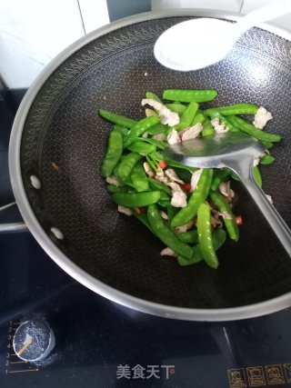 瘦肉炒河南豆的做法步骤：7