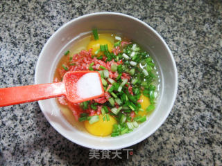 小虾米炒鸡蛋的做法步骤：5