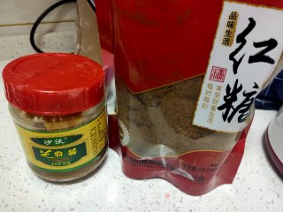 芝麻酱红糖花卷的做法步骤：5