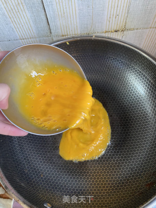 蒜薹炒鸡蛋的做法步骤：4