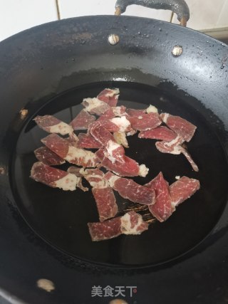 蚕豆春笋炒咸肉的做法步骤：7