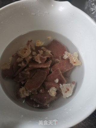 蚕豆春笋炒咸肉的做法步骤：8