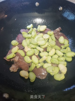 蚕豆春笋炒咸肉的做法步骤：10