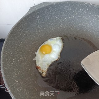 油鸡枞菌炒姬松茸的做法步骤：5
