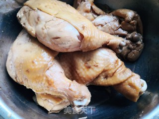 喷香烤鸡腿的做法步骤：1