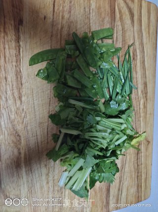 芹菜荷兰豆肉片炒饭的做法步骤：2