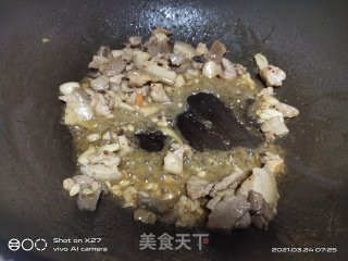芹菜荷兰豆肉片炒饭的做法步骤：3