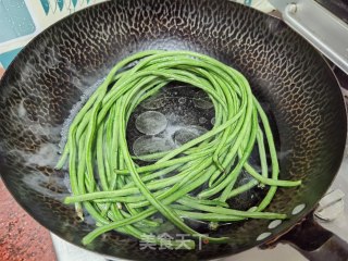 豆角燕麦煎饼的做法步骤：2