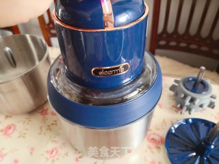 酸菜杂粮包的做法步骤：4
