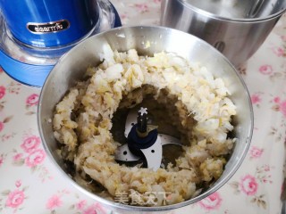 酸菜杂粮包的做法步骤：5