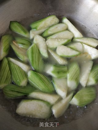 油蛤丝瓜汤的做法步骤：5