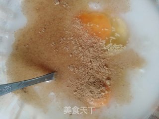 葱花鸡蛋饼的做法步骤：3