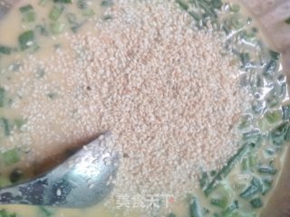 葱花鸡蛋饼的做法步骤：6