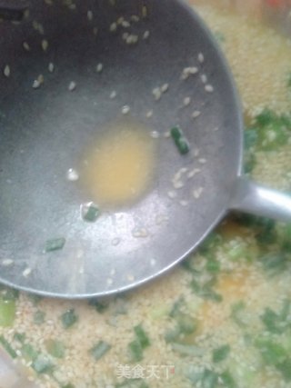 葱花鸡蛋饼的做法步骤：9