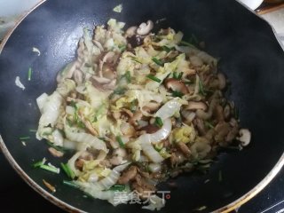 香菇白菜炒肉丝的做法步骤：6