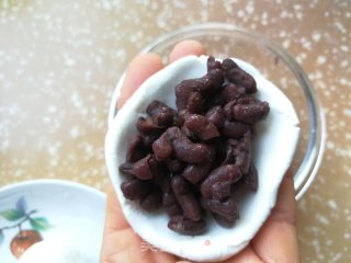 芝麻蜜豆糯米饼的做法步骤：3