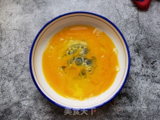 菠菜鸡蛋饼的做法步骤：5