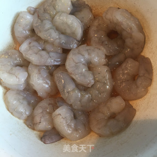 虾仁鸡蛋炒芦笋的做法步骤：1