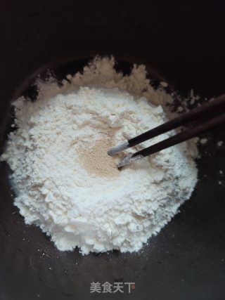 红豆卷的做法步骤：2