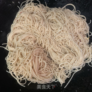 炒面线的做法步骤：7