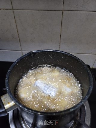 老干妈焖带鱼的做法步骤：6