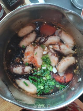鱼皮角番茄紫菜汤的做法步骤：5