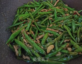 豆角炒肉丝的做法步骤：7