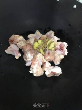 辣炒小鸡腿的做法步骤：1