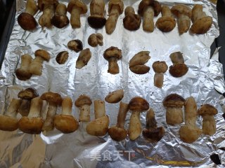 烤姬松茸的做法步骤：5
