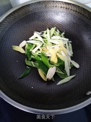 油爆猪肝的做法步骤：4