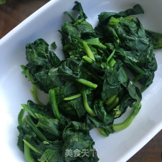 菠菜拌葛根粉的做法步骤：3