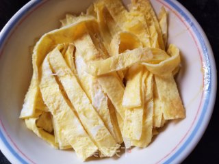 红薯粉拌炒杂菜的做法步骤：9