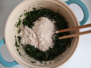 茴香鸡蛋粗粮饼的做法步骤：4