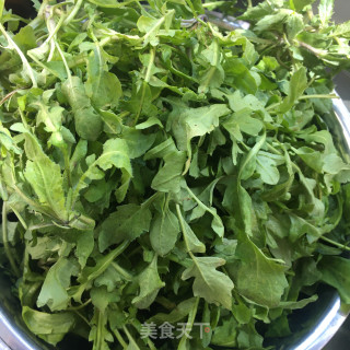 酸汤荠菜饺子的做法步骤：2