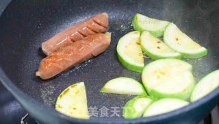 早餐香肠豆子沙拉的做法步骤：2