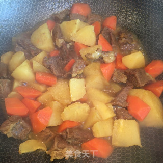 咖喱土豆烧牛腩的做法步骤：8