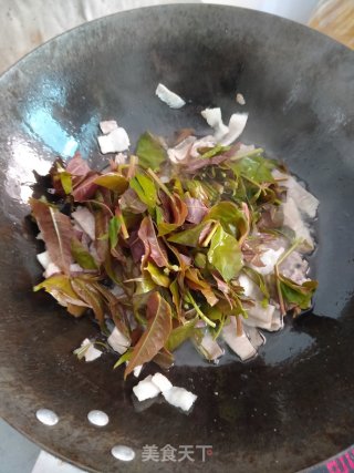 香椿炒肉的做法步骤：5