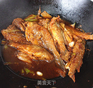 酱烧小黄鱼的做法步骤：8