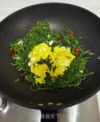 苟桃穗炒鸡蛋的做法步骤：11