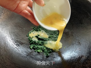 荠菜炒鸡蛋的做法步骤：7