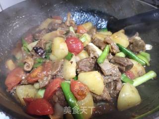 土豆烧牛腩的做法步骤：9