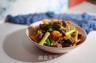 土豆烧牛腩的做法步骤：10