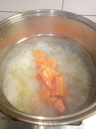 木瓜银耳牛奶的做法步骤：6